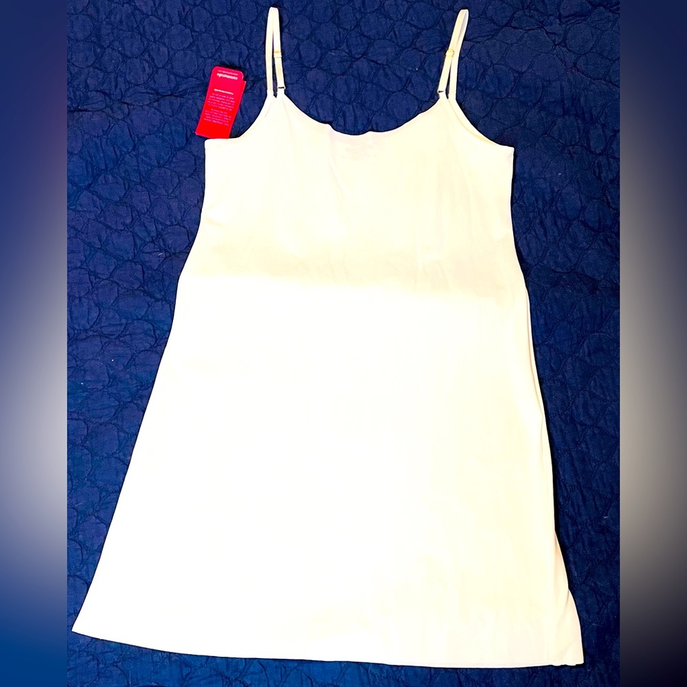 Show Me Your MuMu Commando White Slip